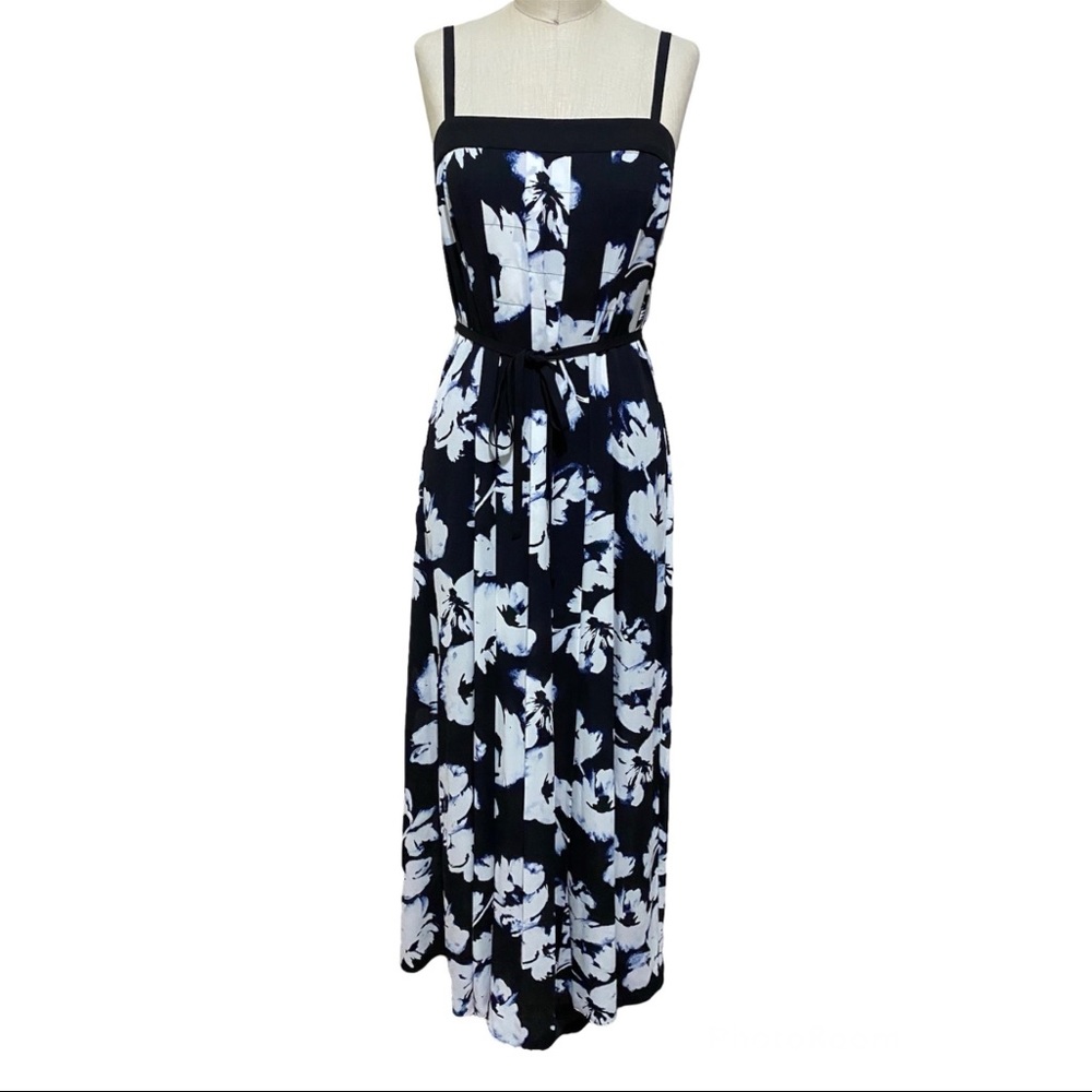 White House Black Market Floral Pleated Maxi Dress